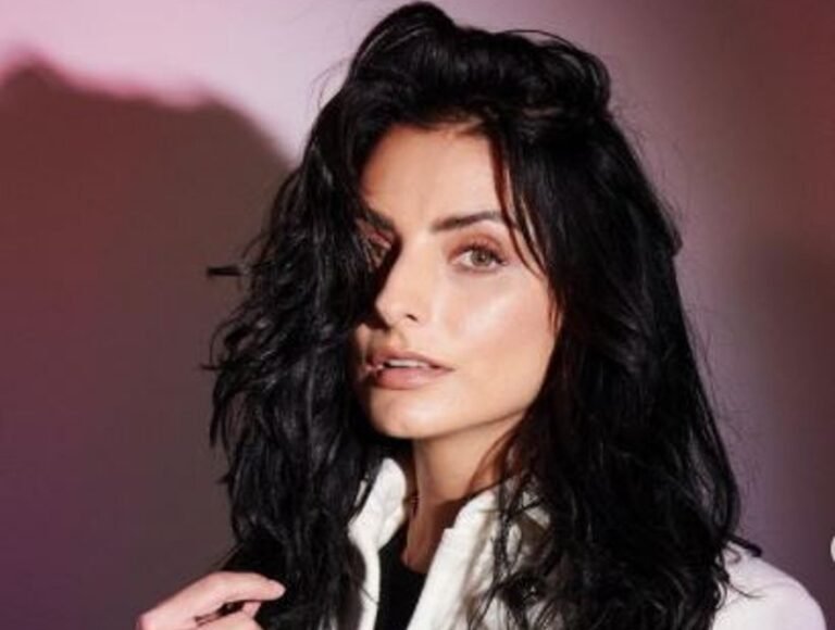“Eres un pájaro”: Dominika Paleta reacciona a la foto artística de Aislinn Derbez