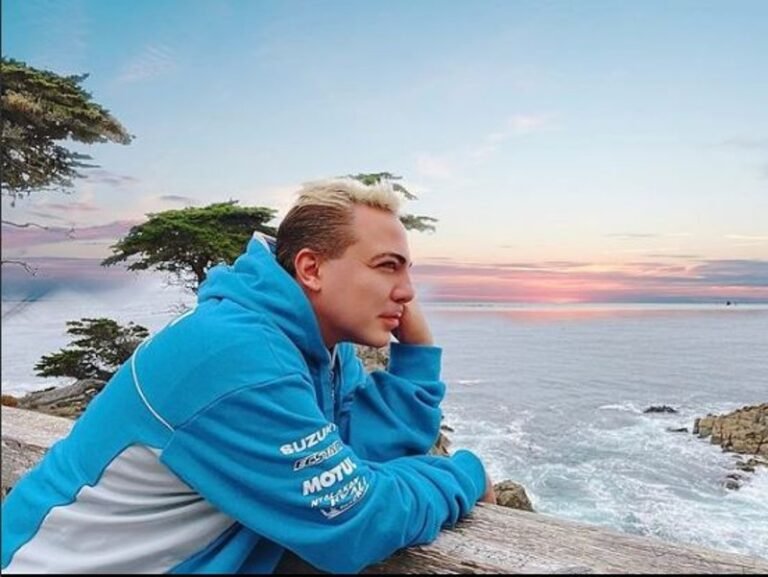 Cristian Castro asiste al concierto de los BTS en Los Ángeles ¿un Army más?