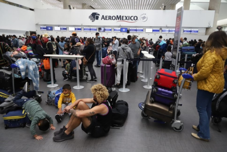 Aeroméxico anuncia más cancelaciones de vuelos en Cancún y Mérida