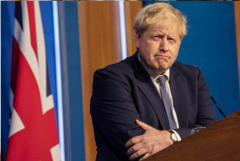 Boris Johnson admite que asistió a una fiesta en pleno confinamiento; se disculpa