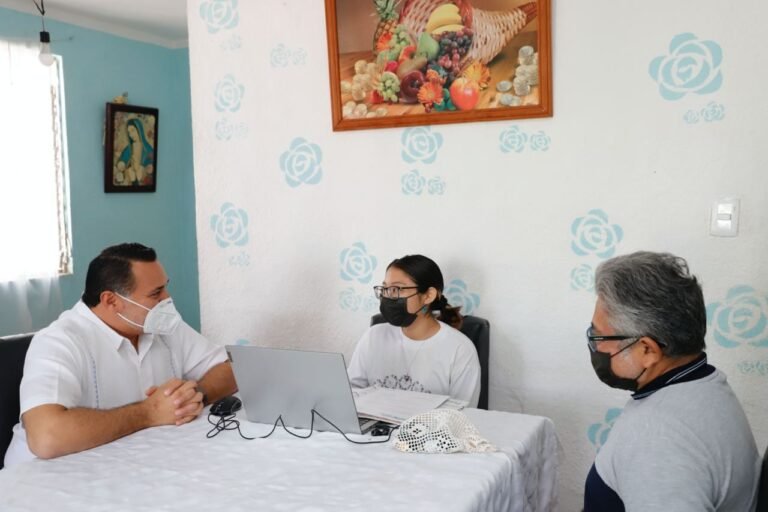 Anuncian fechas de la convocatoria para apoyos de computadoras en Mérida