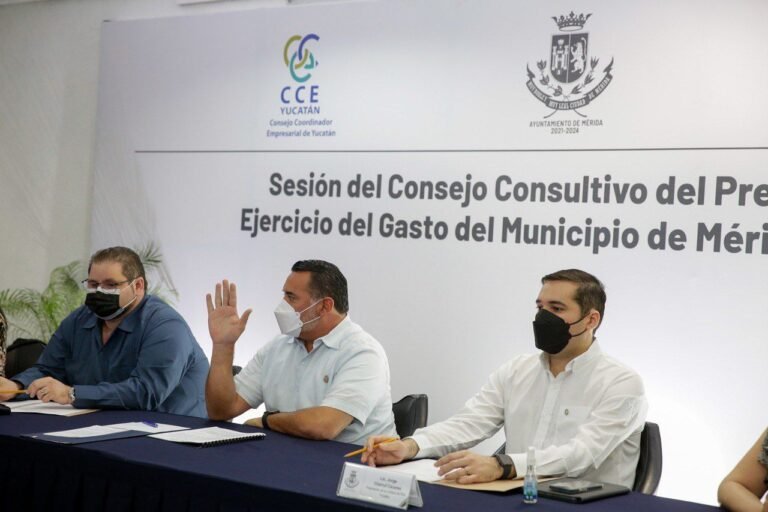 “Más austeros, más creativos y más eficientes”, el reto municipal para 2022