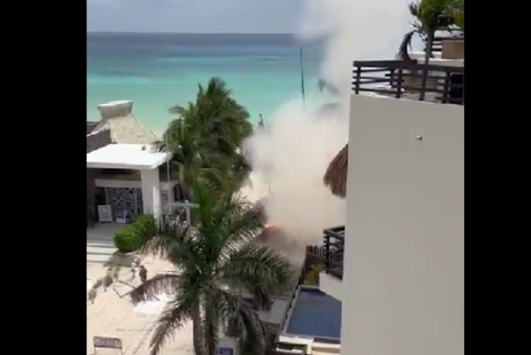 Confirman dos muertos tras explosión en restaurante de Playa Mamitas: VIDEO