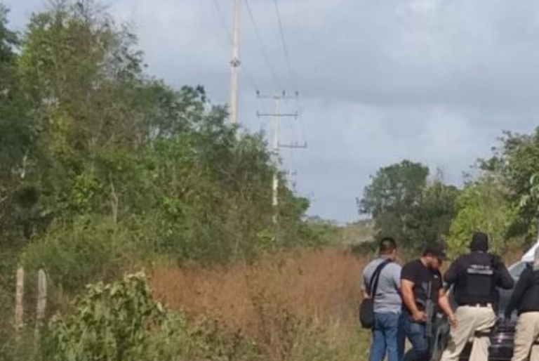 Encuentran vehículo que habría sido utilizado en la ejecución de un hombre en Cancún