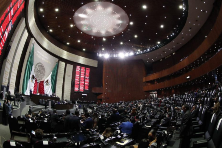 Bajan sitio web que abrieron para realizar una campaña contra legisladores que desecharon la reforma eléctrica