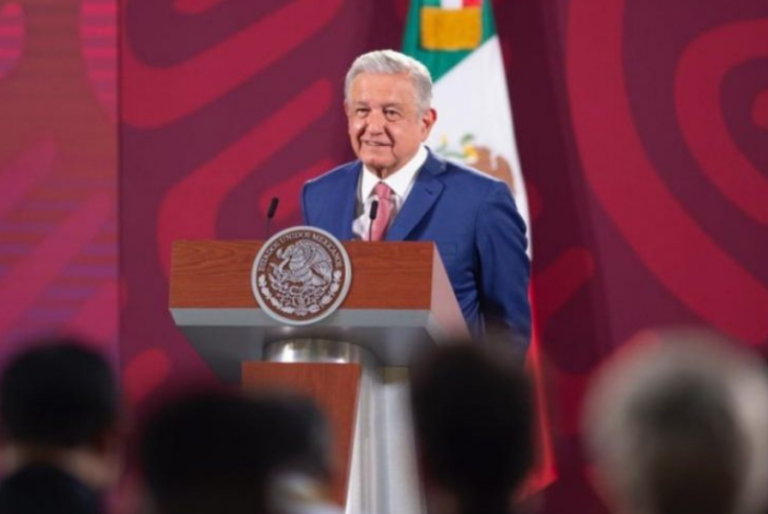 AMLO critica “escándalo” por retén en Sinaloa; “piensan que soy Calderón y no somos iguales”, dice