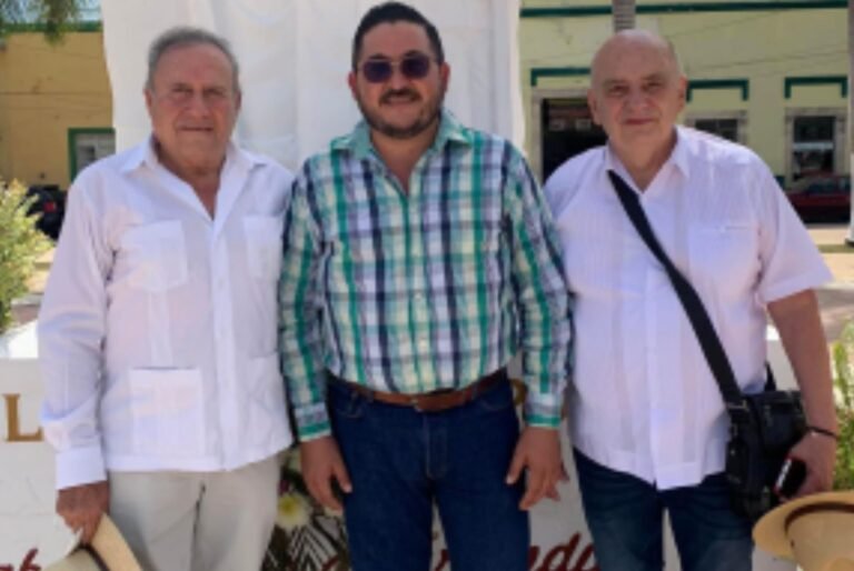 La Voz por la Dignificación de los gallos de pelea