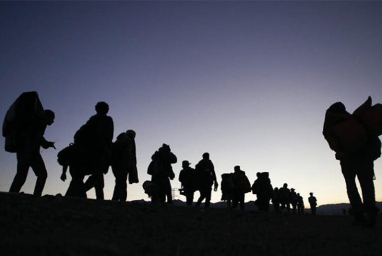 INDOCUMENTADOS, COMPRADOS POR RANCHEROS DE EU COMO ESCLAVOS MODERNOS