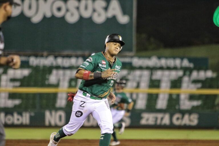 Con rally ofensivo Veracruz vence a los Leones y se adelanta en la serie