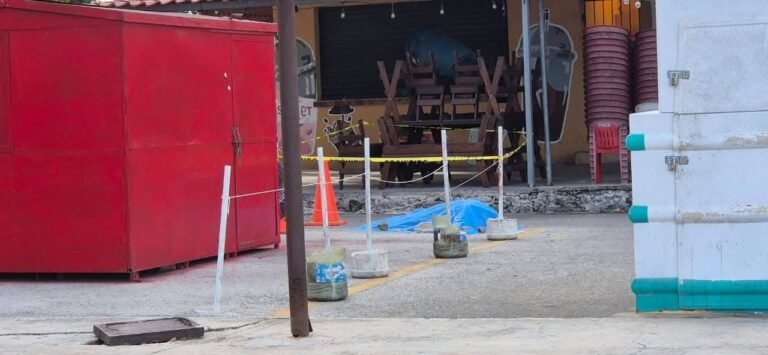 Fallece persona frente al Mercado Municipal de Dzidzantún en una mañana de bajas temperaturas