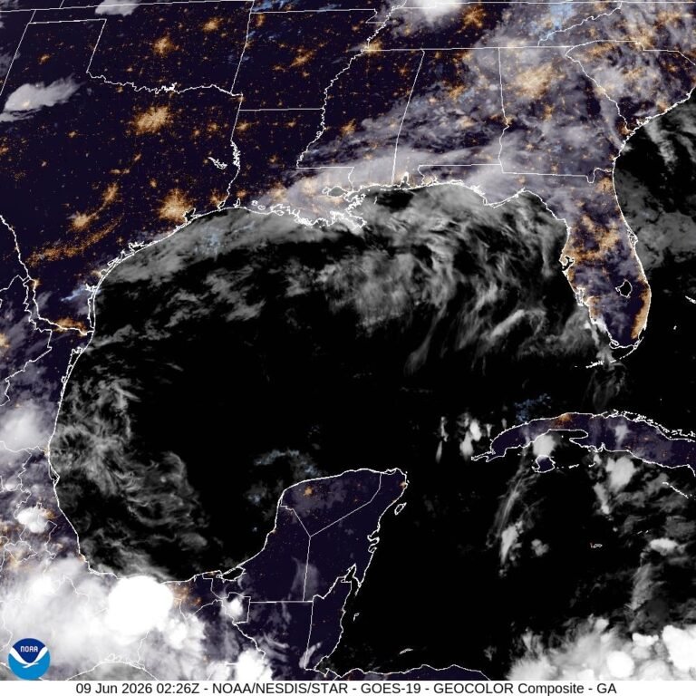 Onda Tropical No. 5 provocará lluvias y sensación térmica de hasta 48 grados en Yucatán